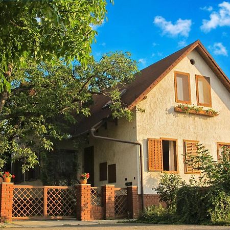 Foki Apartman Sopron Luaran gambar